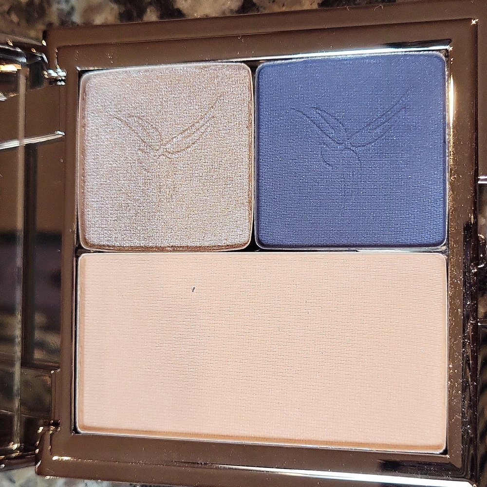 Gallany Cosmetics Silver Compact AMSTERDAM Eye, Cheek & Face trio new .24 fl oz